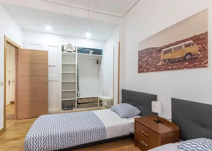 Junto Al Guggenheim Con Parking Gratuito Апартаменты Бильбао