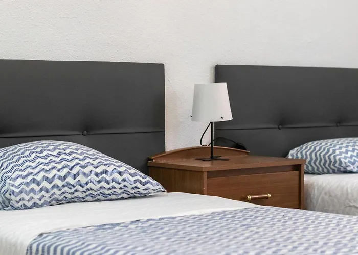 Junto Al Guggenheim Con Parking Gratuito Бильбао