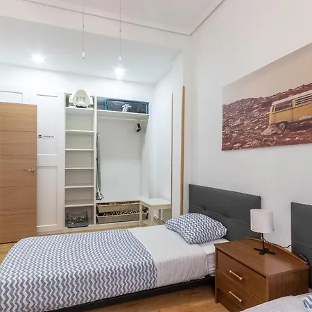 Junto Al Guggenheim Con Parking Gratuito 아파트 빌바오