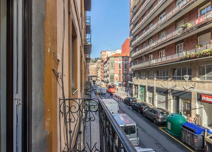 Junto Al Guggenheim Con Parking Gratuito Apartamento *